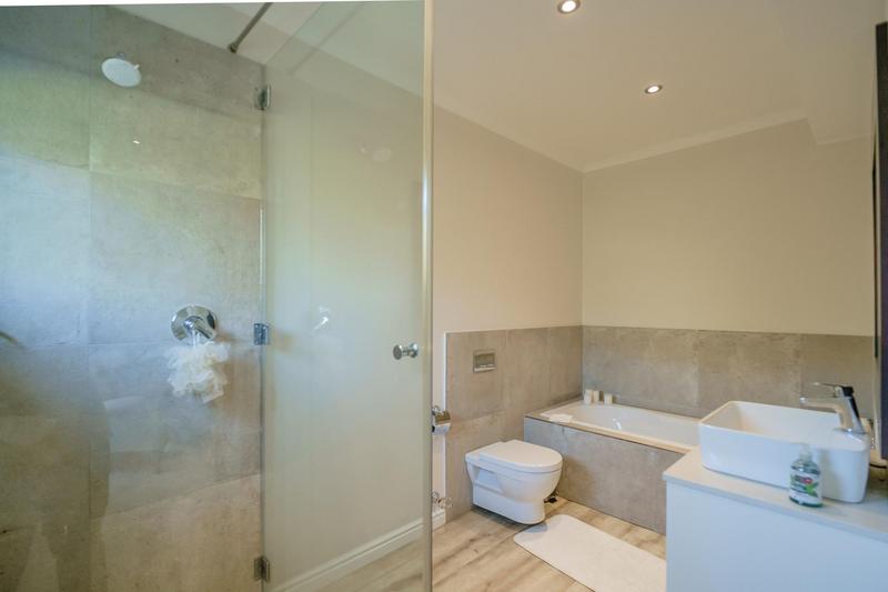 4 Bedroom Property for Sale in Tarragona Western Cape